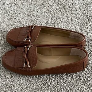 Talbots Everson Tassel Driving Moccasins in cognac pebbled leather. Size 8M